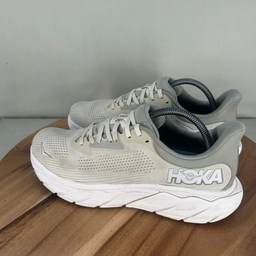 Hoka Arahi 7 Mens Running Shoes Oat Milk Silver 1147850 OKB Size 9.5 D
